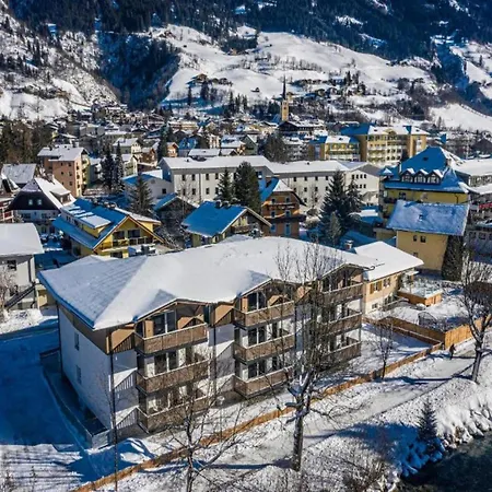 Apartment Near Schlossalmbahn I Lift